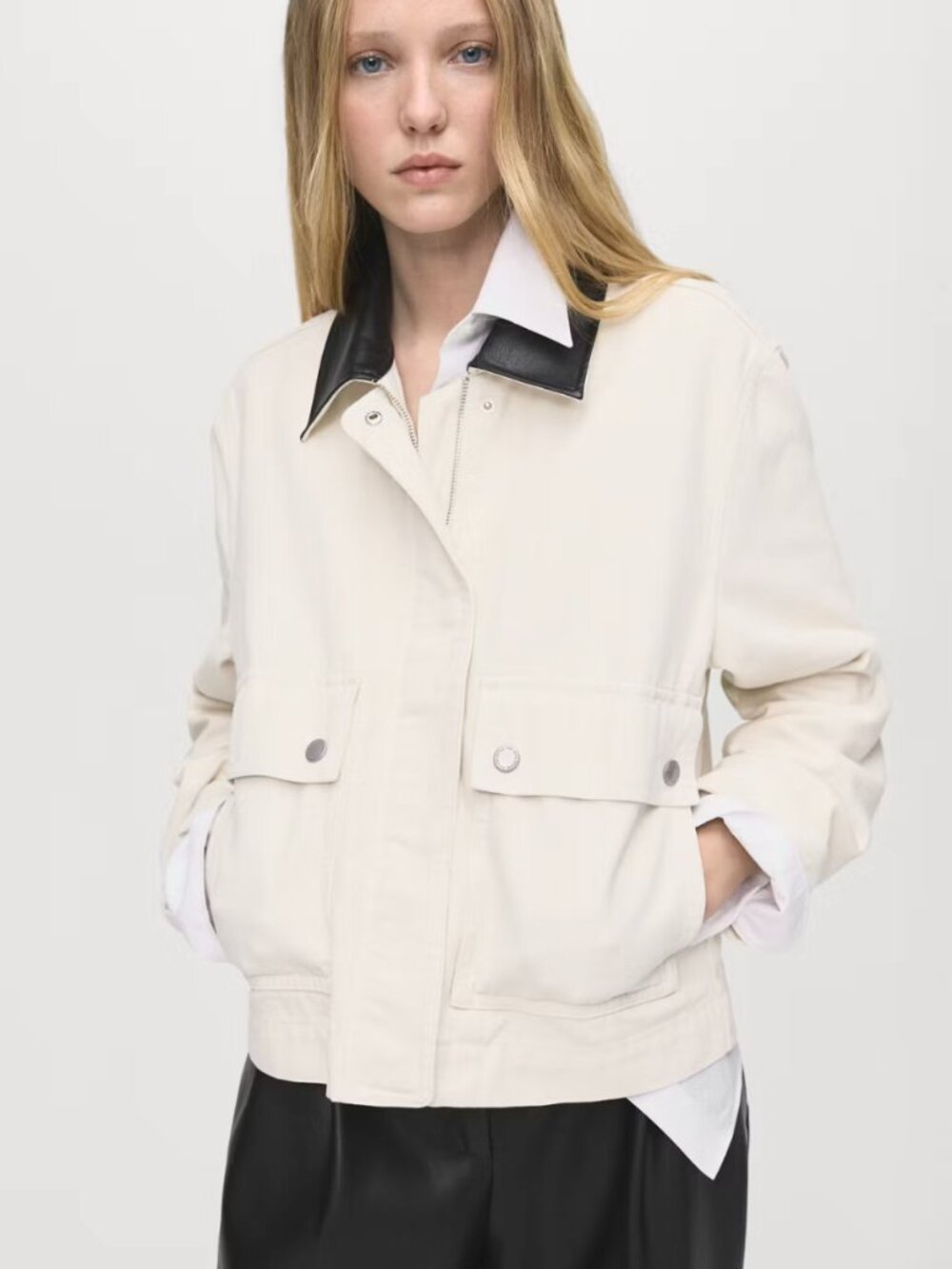 NWT Ecru/Off White Denim barn jacket with contrasting blac leather collar MEDIUM